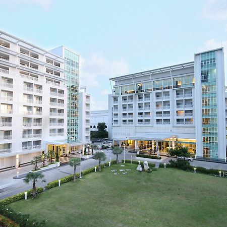 Kameo Grand Hotel & Serviced Apartment, Rayong Exterior photo